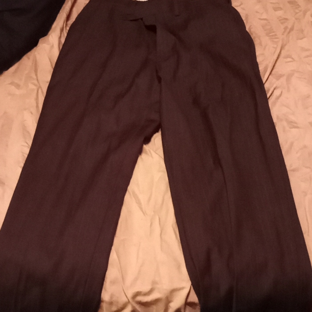 Suits - Picture 14 of 16